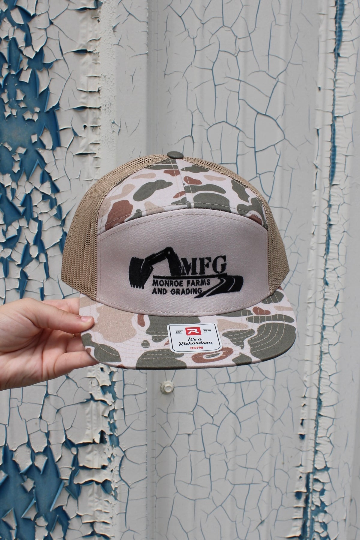 BROWN AND DARK GREEN CAMO HAT